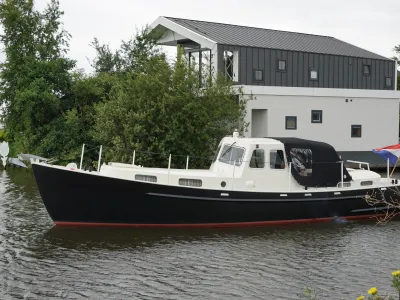Steel Motorboat Loodskotter 1000 Photo 9