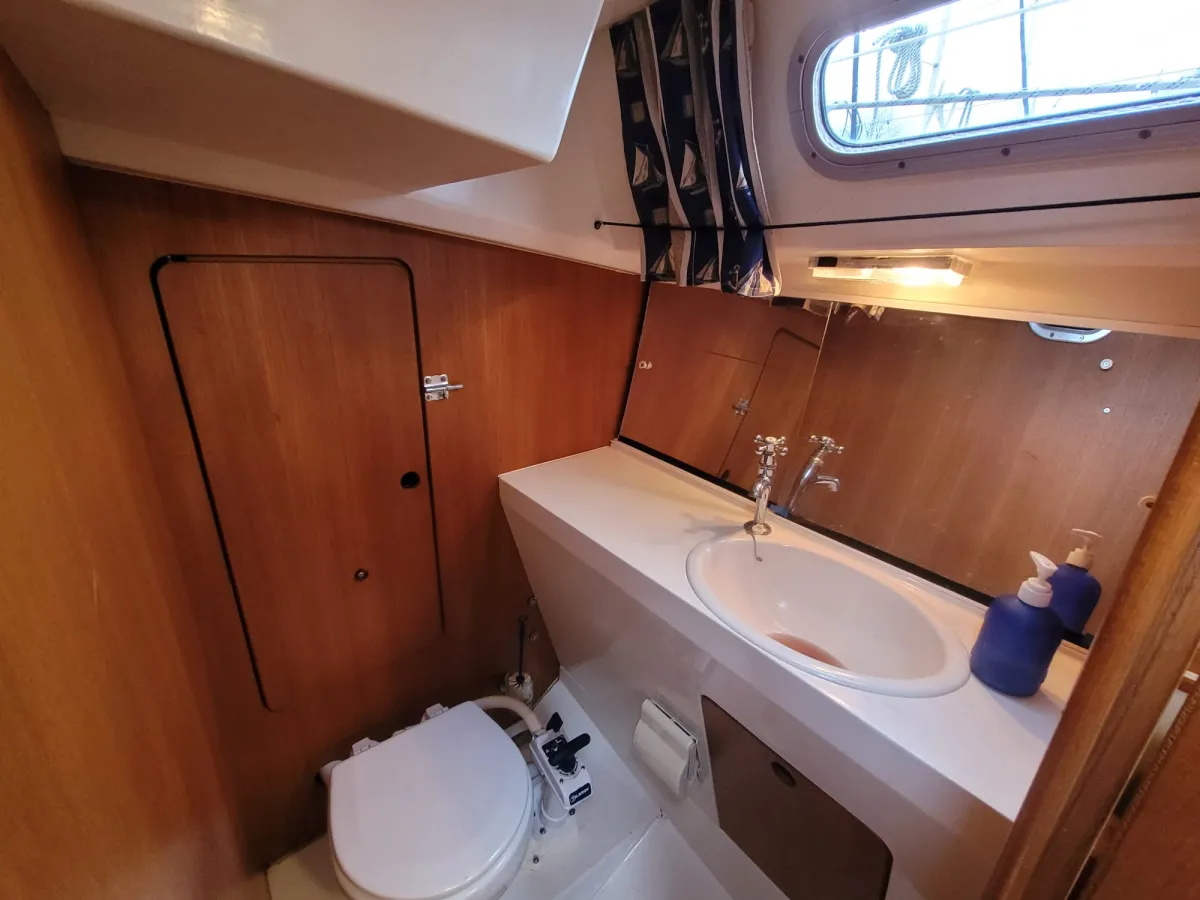 Polyester Zeilboot Compromis 888