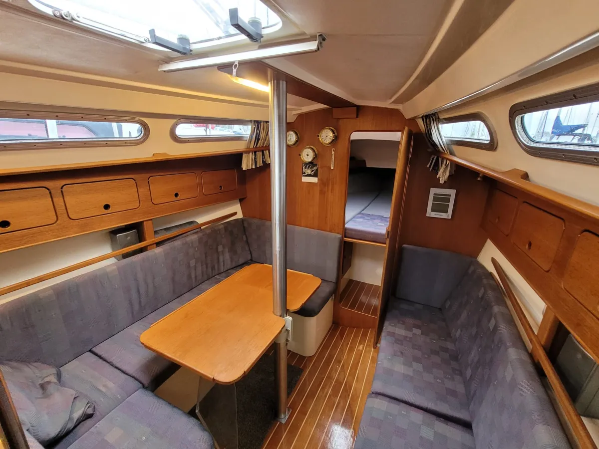 Polyester Zeilboot Compromis 888