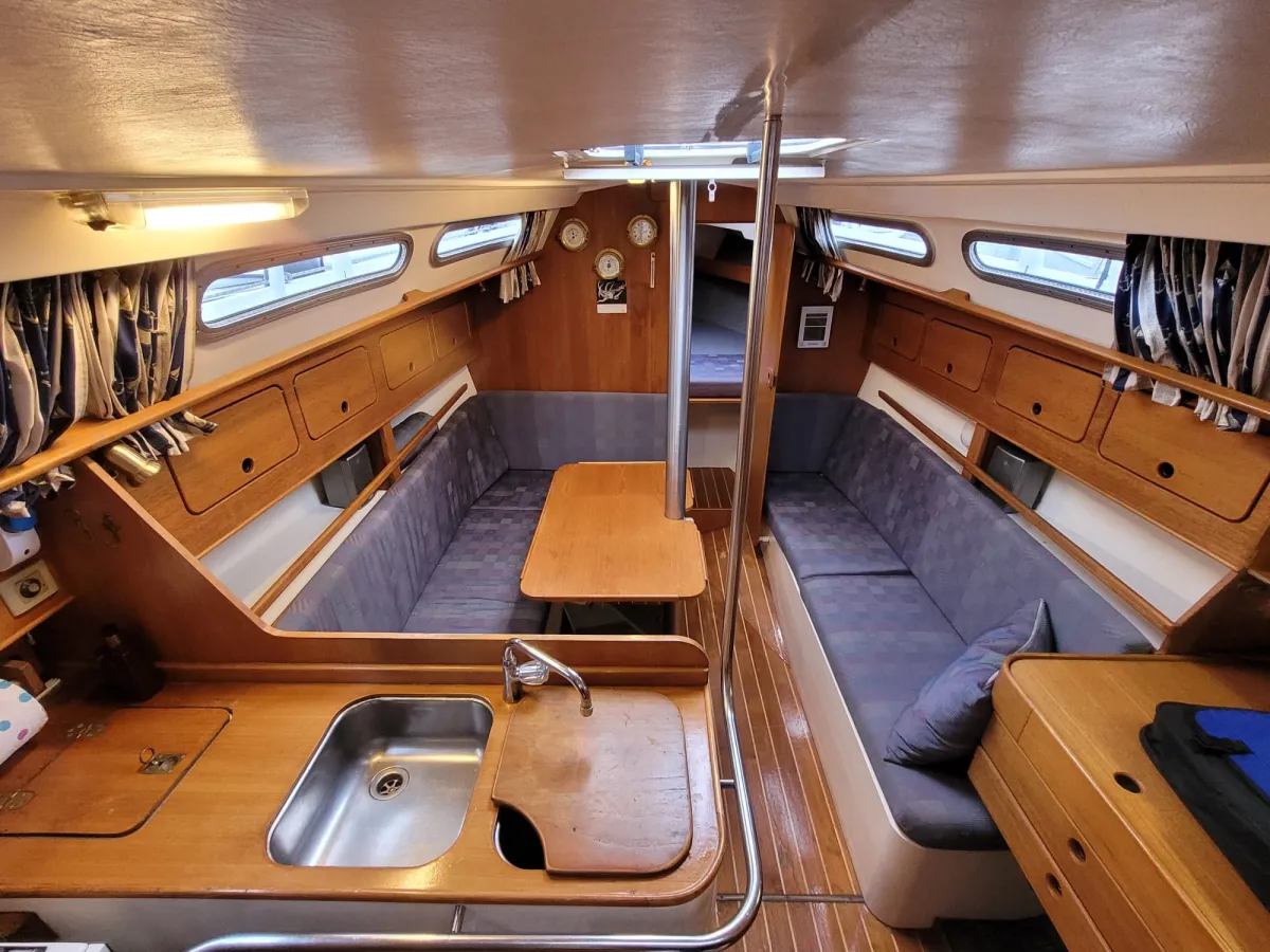 Polyester Zeilboot Compromis 888