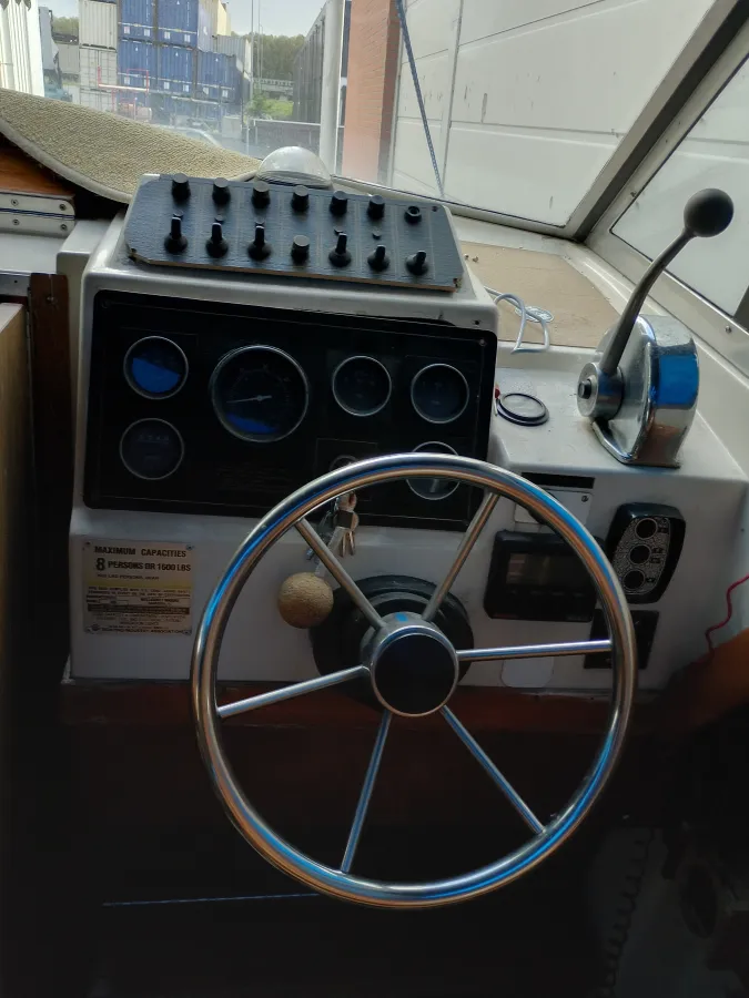 Polyester Motorboot Wellcraft Marina Sea