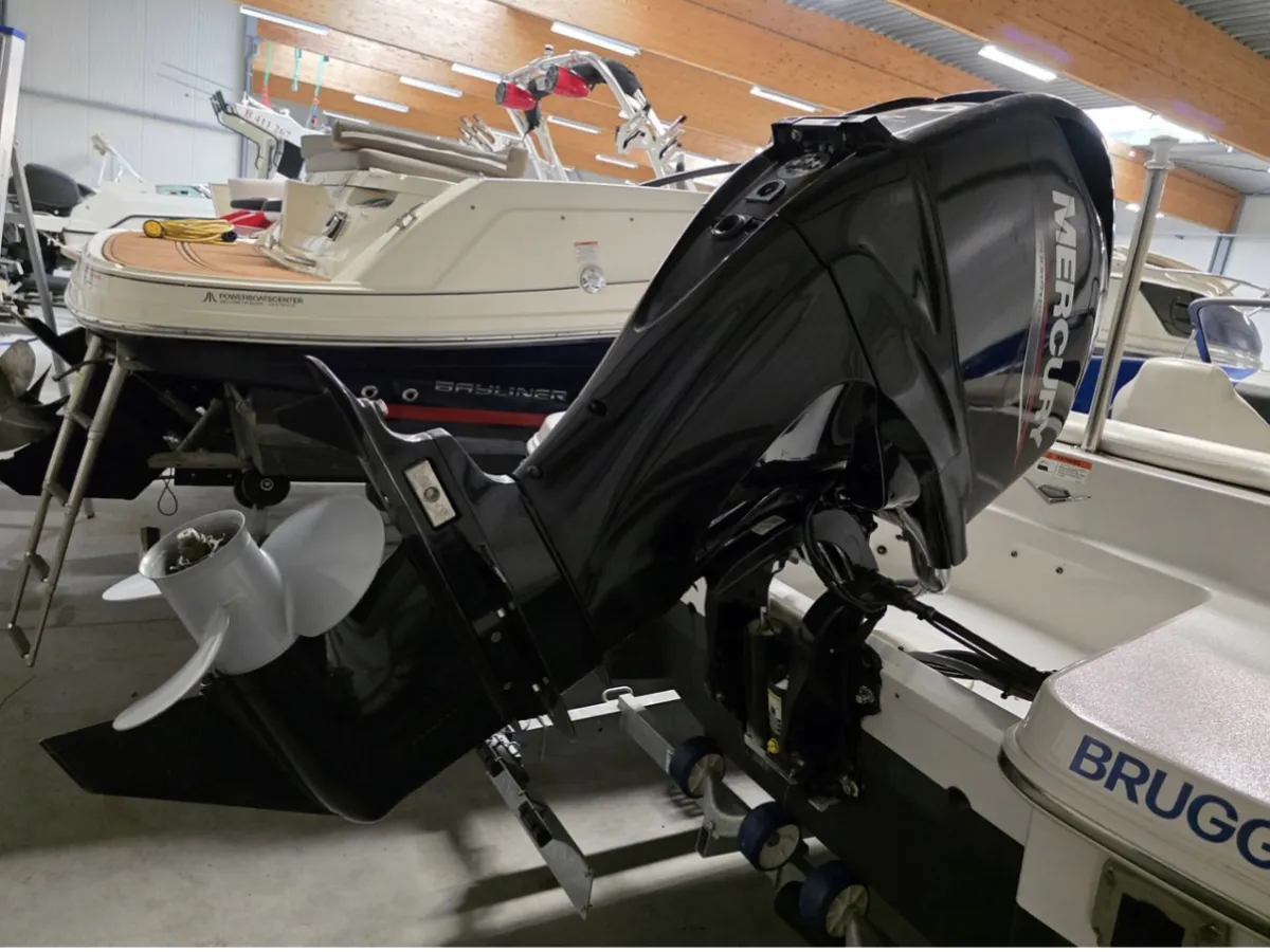 Composiet Motorboot Glastron GT160