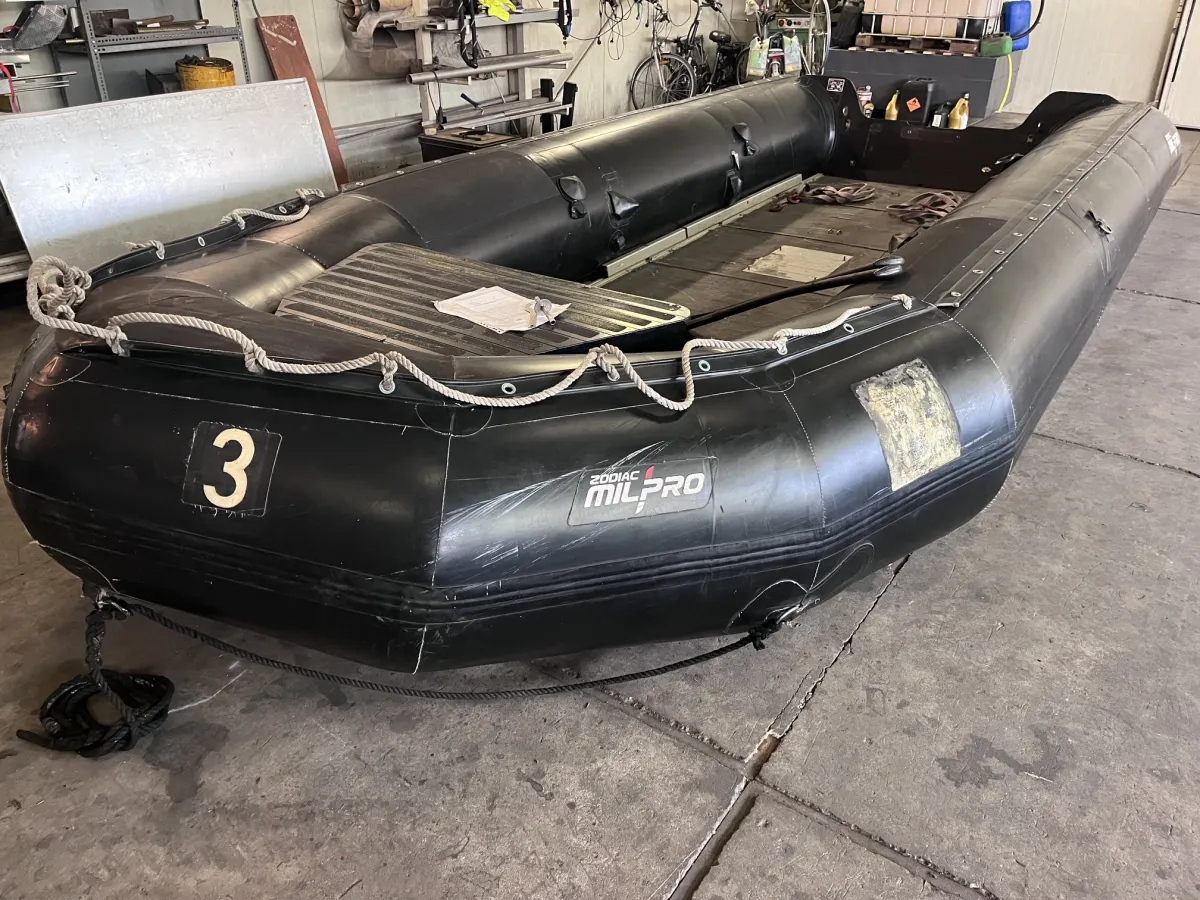Anderes Material RIB Zodiac Milpro MK 6 HD