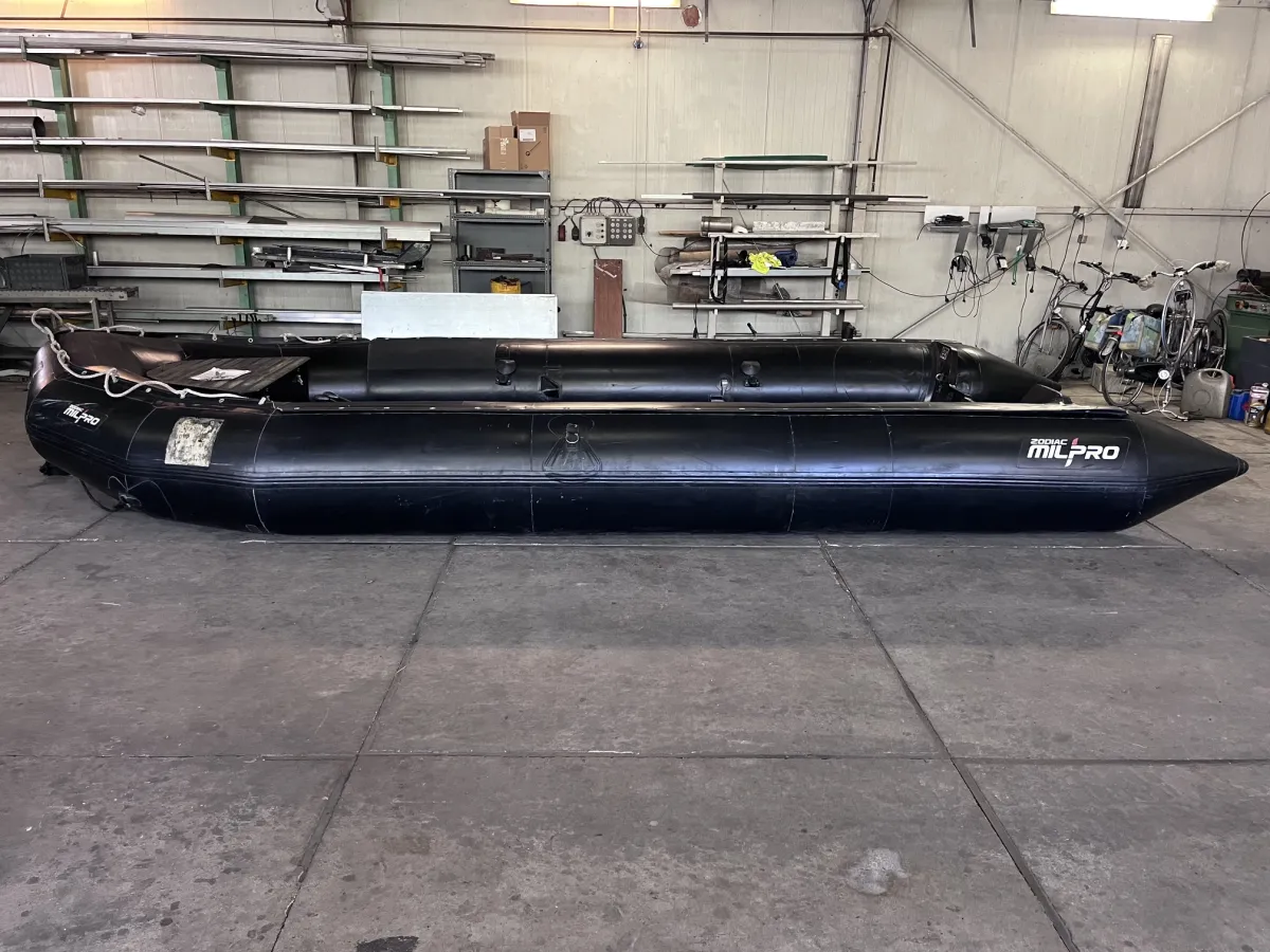 Anderes Material RIB Zodiac Milpro MK 6 HD