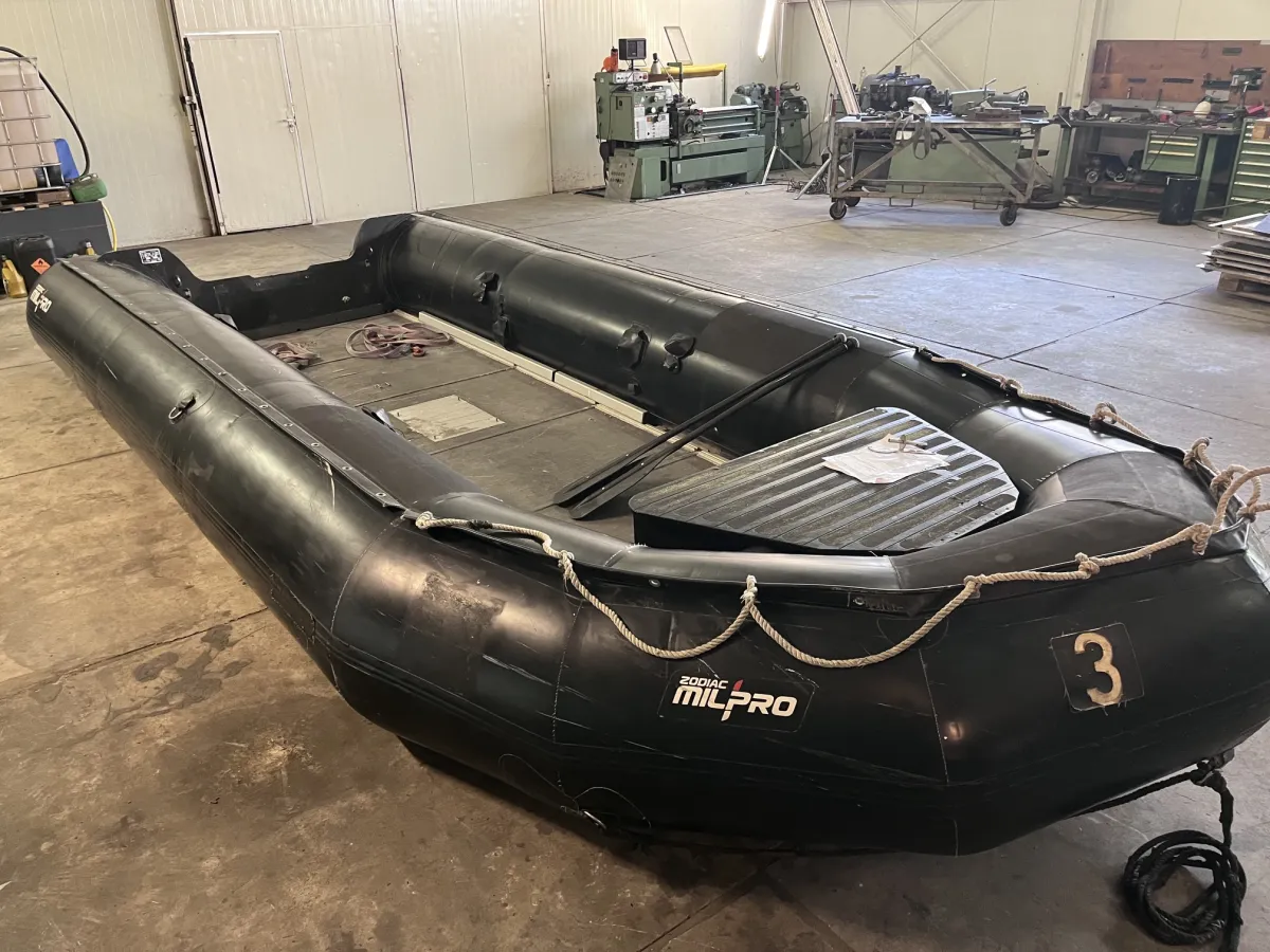 Anderes Material RIB Zodiac Milpro MK 6 HD