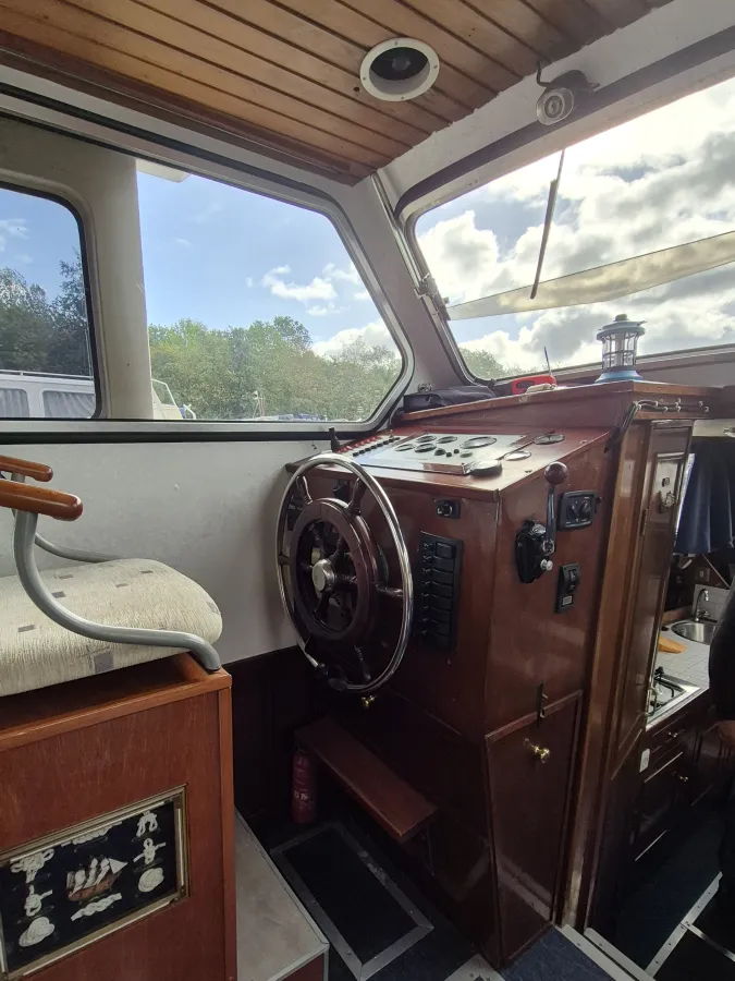 Staal Motorboot Cascaruda 1050