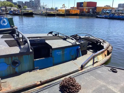 Staal Werkboot Kraanschip SB 24 Foto 4