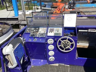 Staal Werkboot Kraanschip SB 24 Foto 12