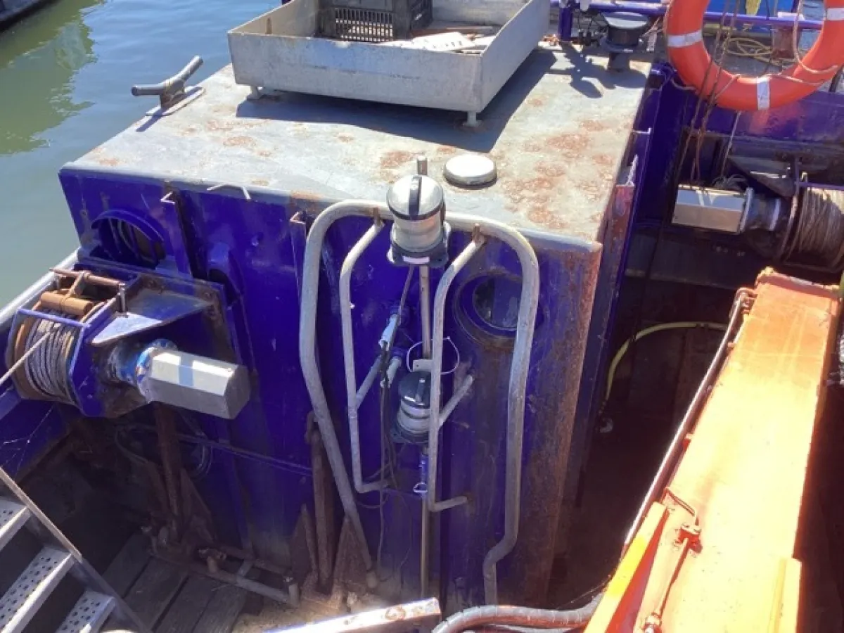 Staal Werkboot Kraanschip SB 24