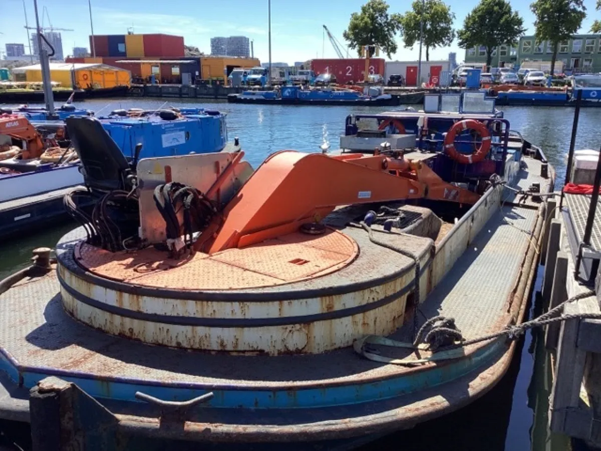 Staal Werkboot Kraanschip SB 24