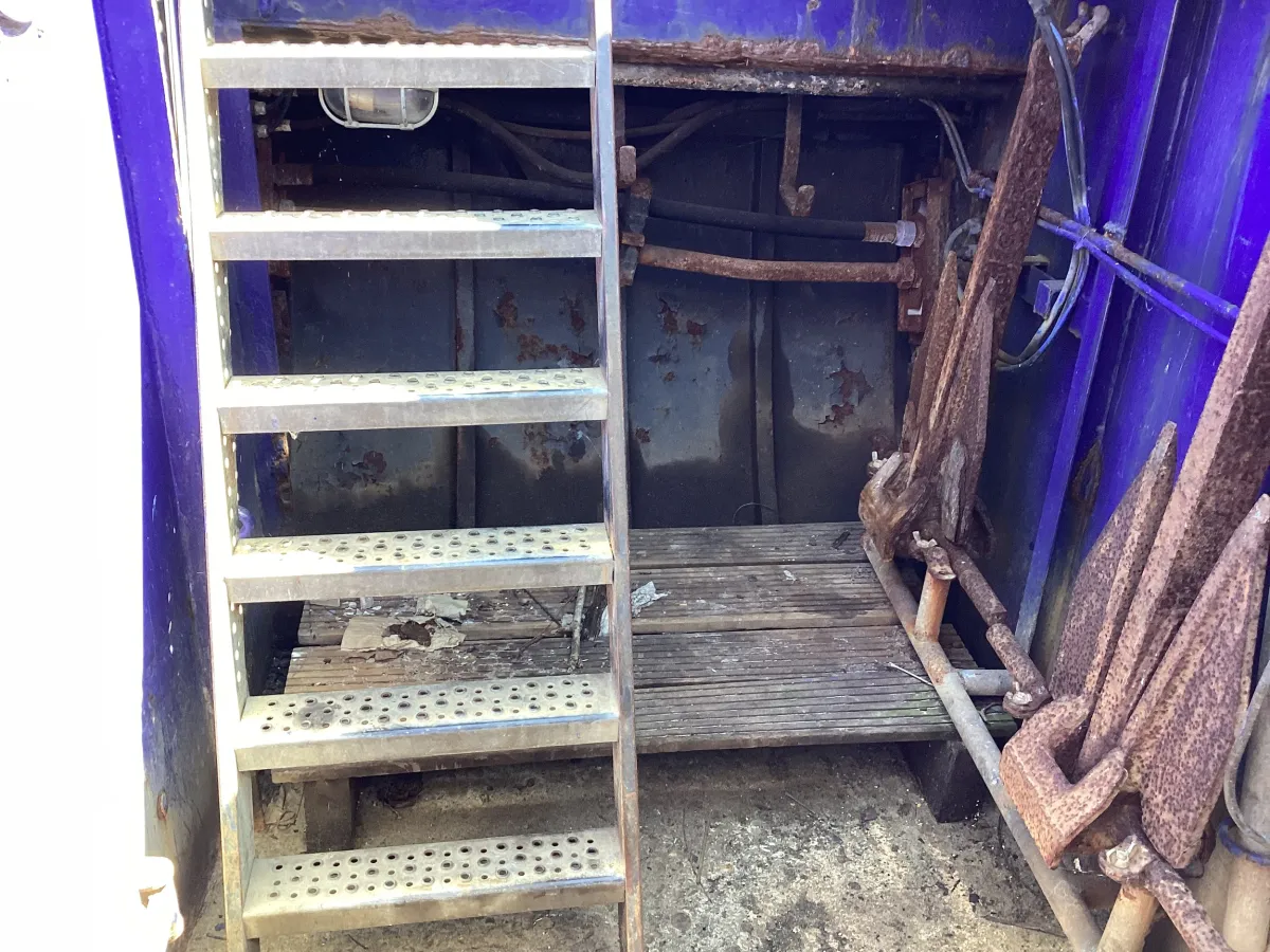 Staal Werkboot Kraanschip SB 24