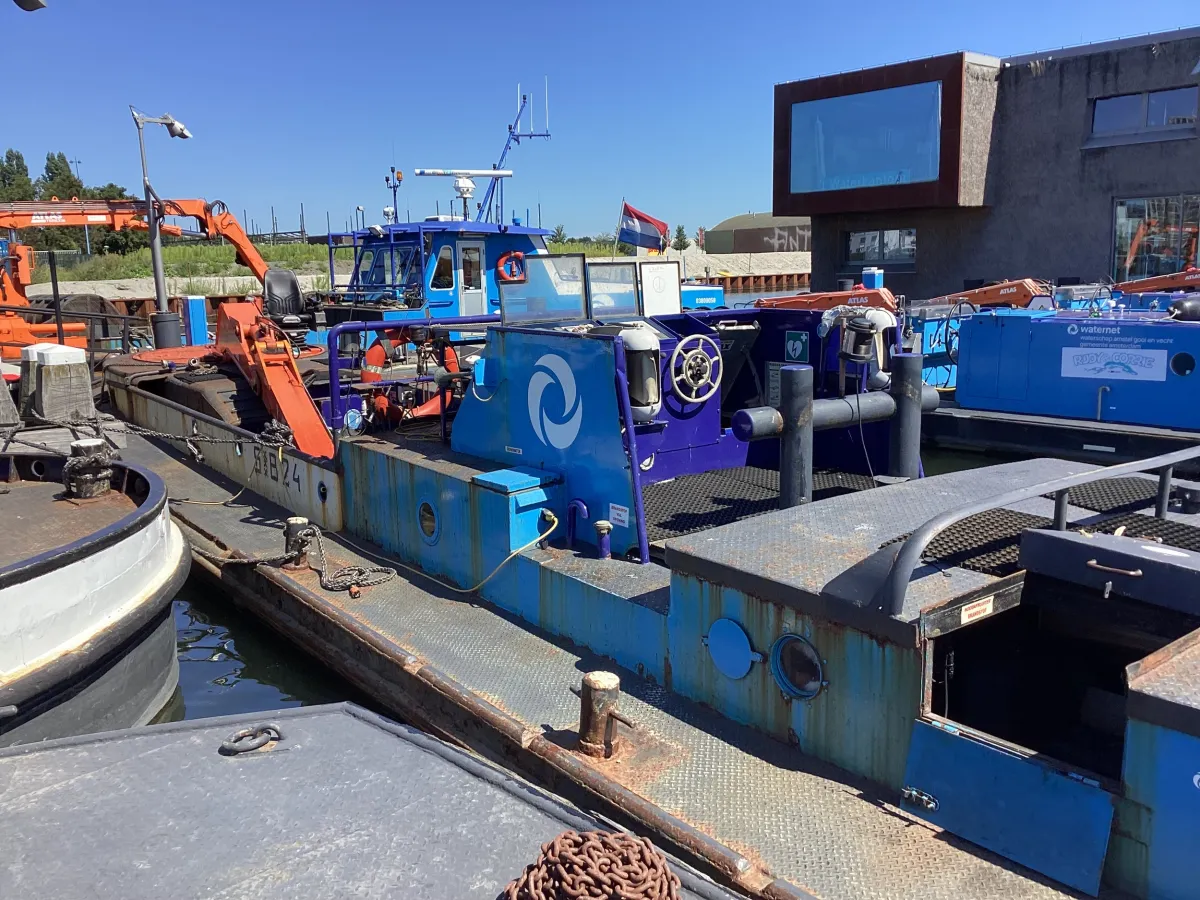 Staal Werkboot Kraanschip SB 24
