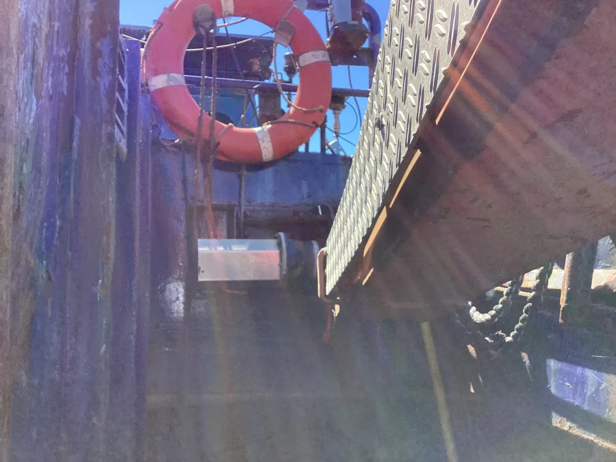 Staal Werkboot Kraanschip SB 24