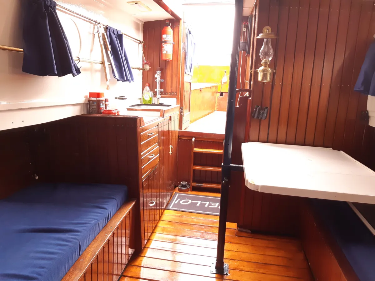 Staal Motorboot Kajuitsloep 700
