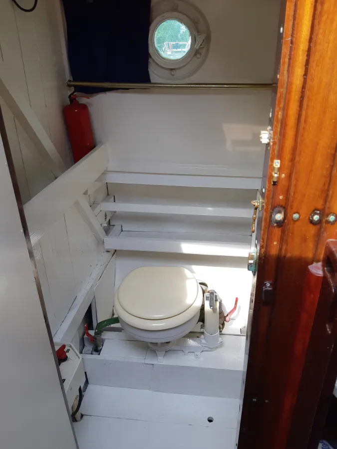 Staal Motorboot Kajuitsloep 700