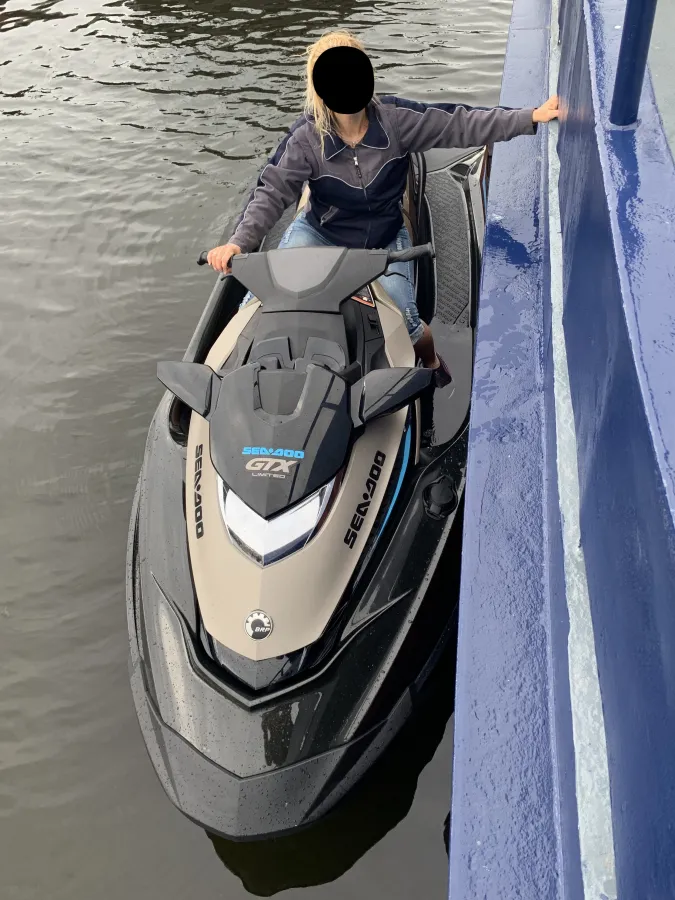 Polyester Jetski Sea-Doo GTX Limited 300