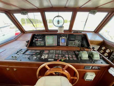 Staal Motorboot Motorjacht 1695 Foto 7
