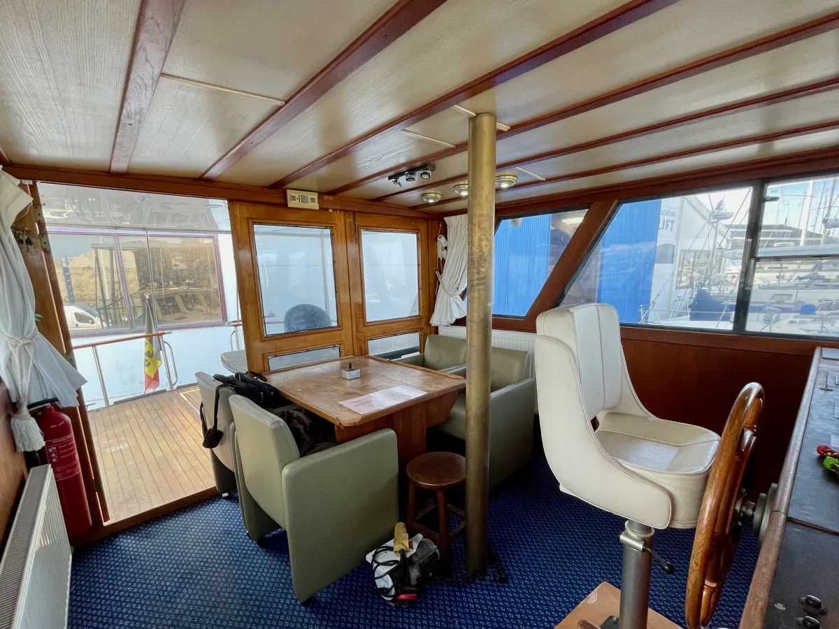Staal Motorboot Motorjacht 1695